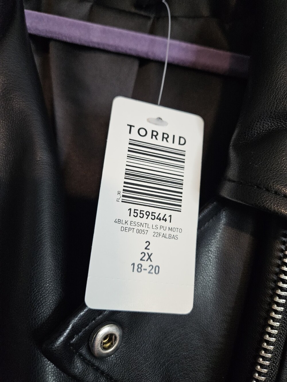 Torrid Satin Lined Black Faux Leather Asymmetric Zipper Moto Jacket Size 2X NWT - Picture 10 of 16